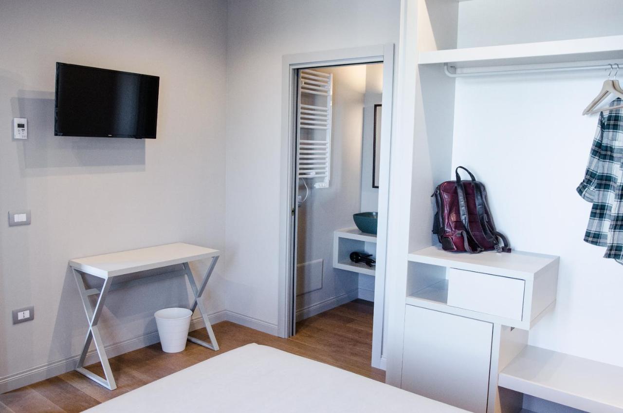 Diecidodici Boutiquerooms Sirolo Exterior foto